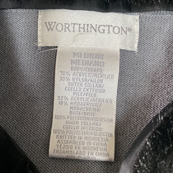 Worthington Gray Cardigan with Faux Fur Collar Size Medium - Picture 2 of 4